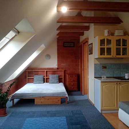 זלקרוס Negy Evszak Apartmanhaz מראה חיצוני תמונה