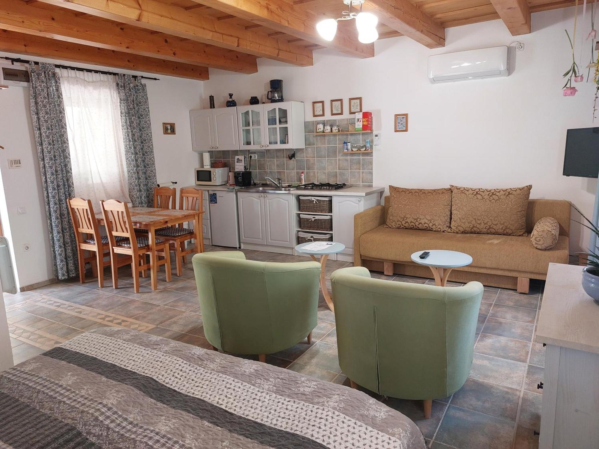 זלקרוס Negy Evszak Apartmanhaz מראה חיצוני תמונה